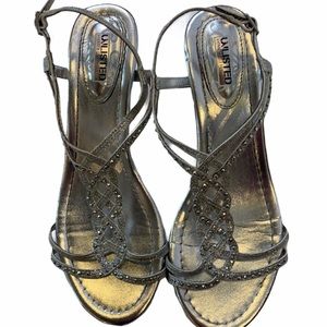 UNLISTED Silver Jeweled Kitten Heel Sandals sz 8